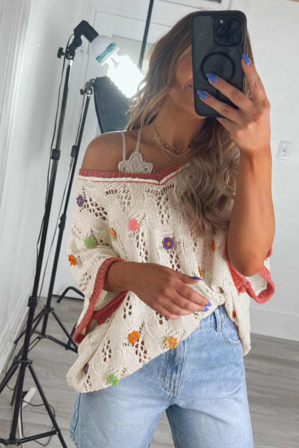 Delicacy Flowers Colorblock Edge Hollow Crochet Knit Top